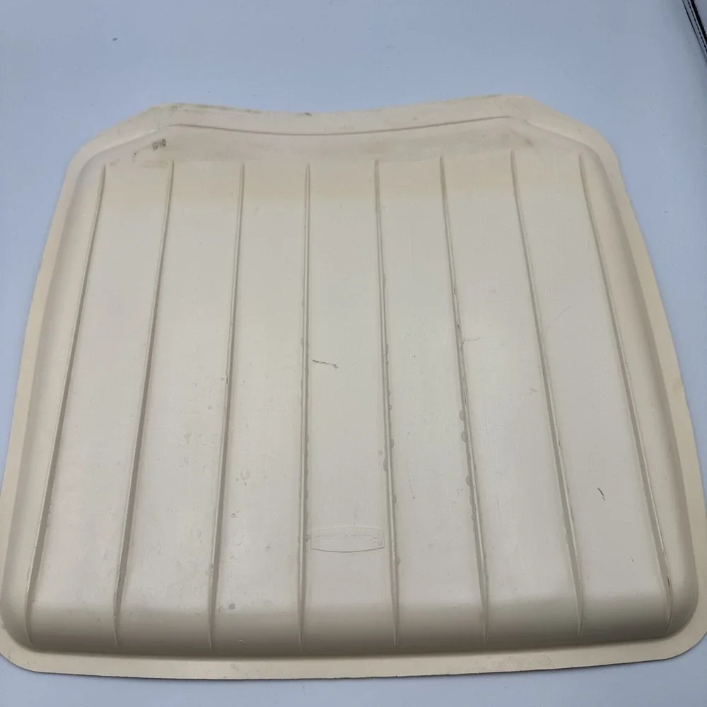 Vtg Rubbermaid Coated Dish Drainer Beige and Draining Tray